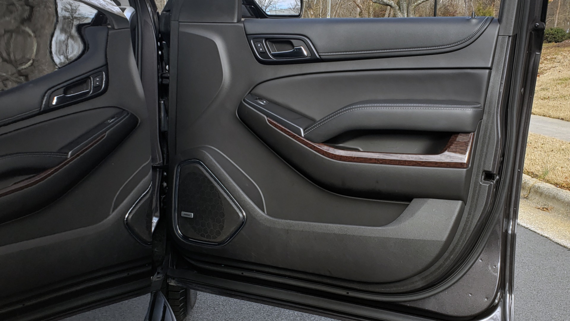 Used 2017 GMC YUKON XL SLT 4X4 / NAV / SUNROOF / BOSE / 3-ROW / REARVIEW for sale Sold at Formula Imports in Charlotte NC 28227 79