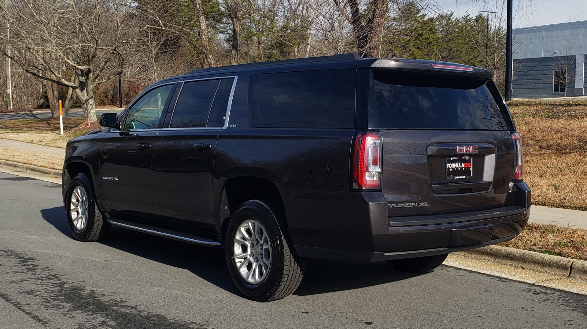 Used 2017 GMC YUKON XL SLT 4X4 / NAV / SUNROOF / BOSE / 3-ROW / REARVIEW for sale Sold at Formula Imports in Charlotte NC 28227 8