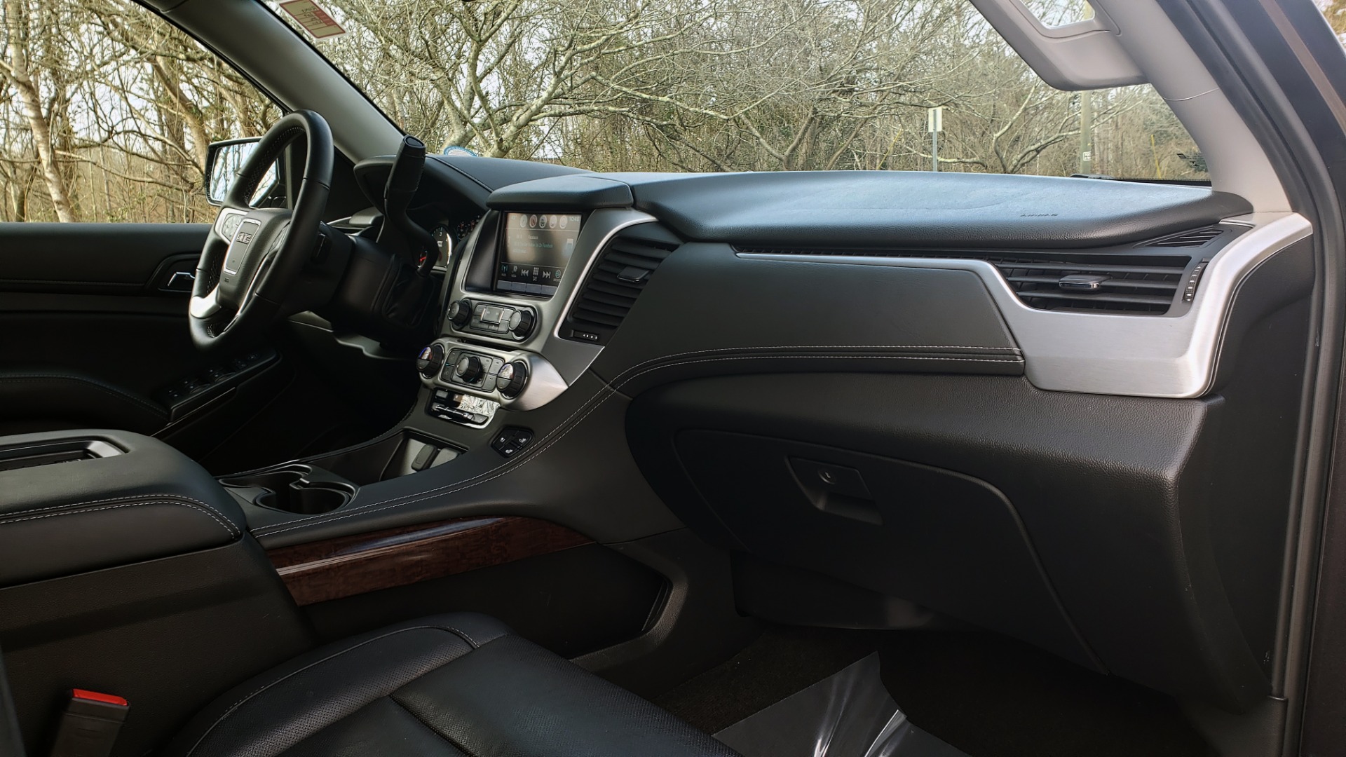 Used 2017 GMC YUKON XL SLT 4X4 / NAV / SUNROOF / BOSE / 3-ROW / REARVIEW for sale Sold at Formula Imports in Charlotte NC 28227 83