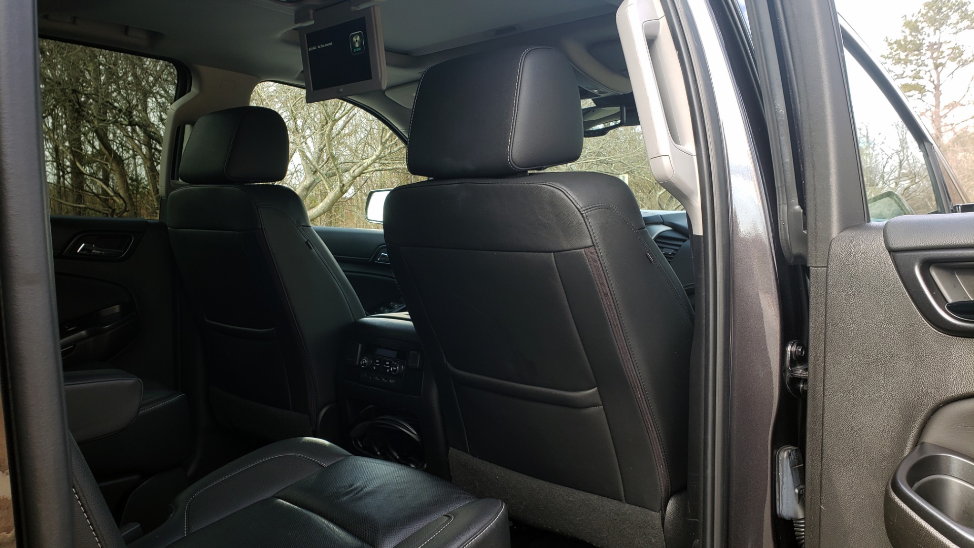 Used 2017 GMC YUKON XL SLT 4X4 / NAV / SUNROOF / BOSE / 3-ROW / REARVIEW for sale Sold at Formula Imports in Charlotte NC 28227 90