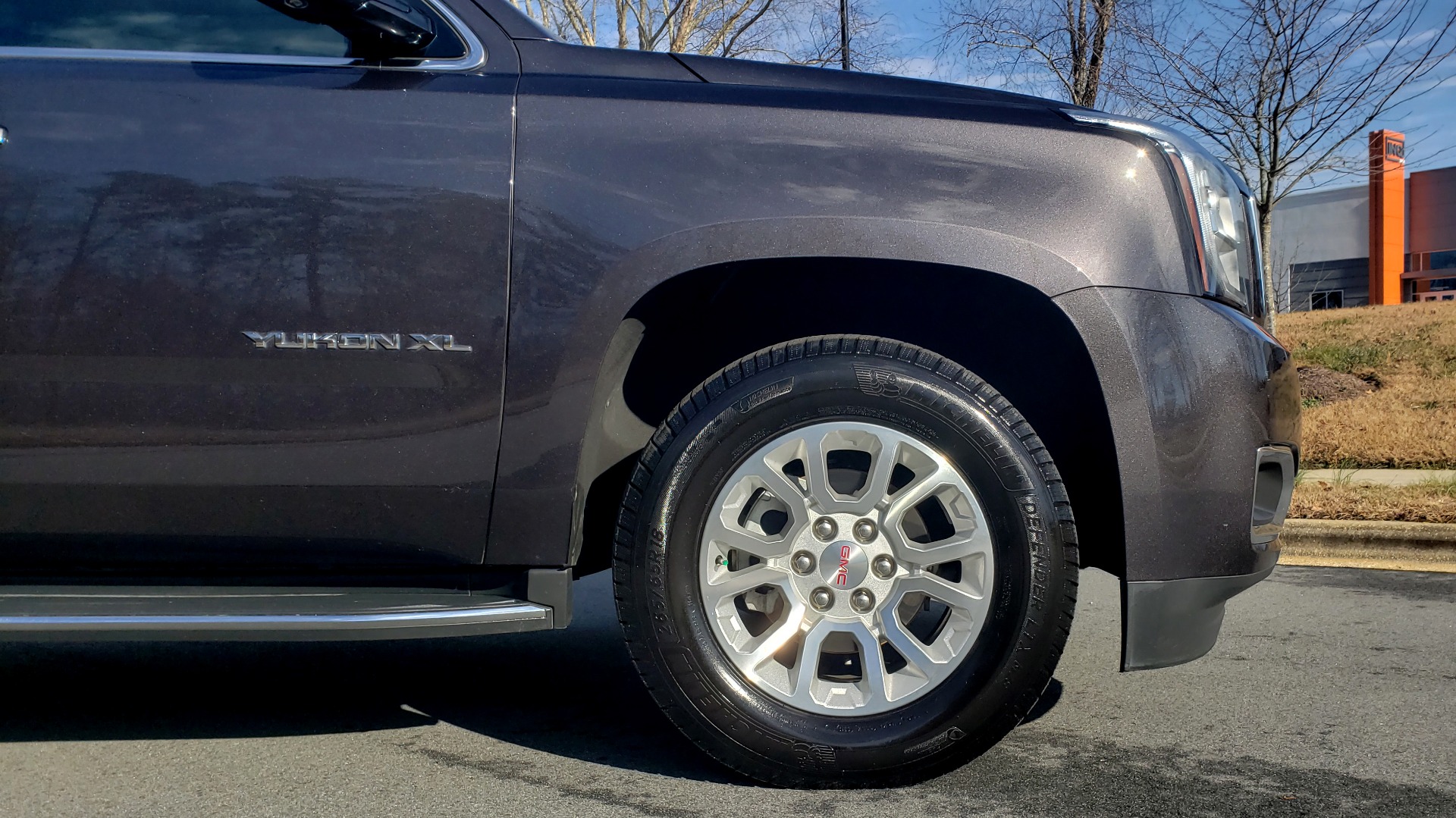Used 2017 GMC Yukon XL SLT for sale $37,495 at Formula Imports in Charlotte NC 28227 98