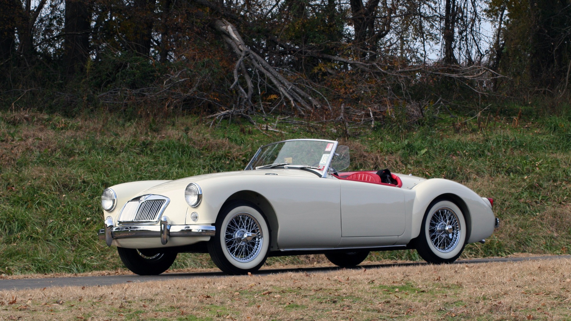 Used 1956 MG A ROADSTER / 4-SPD MAN / FULLY RESTORED / ALL NEW / SHOWROOM CONDITION for sale Sold at Formula Imports in Charlotte NC 28227 4