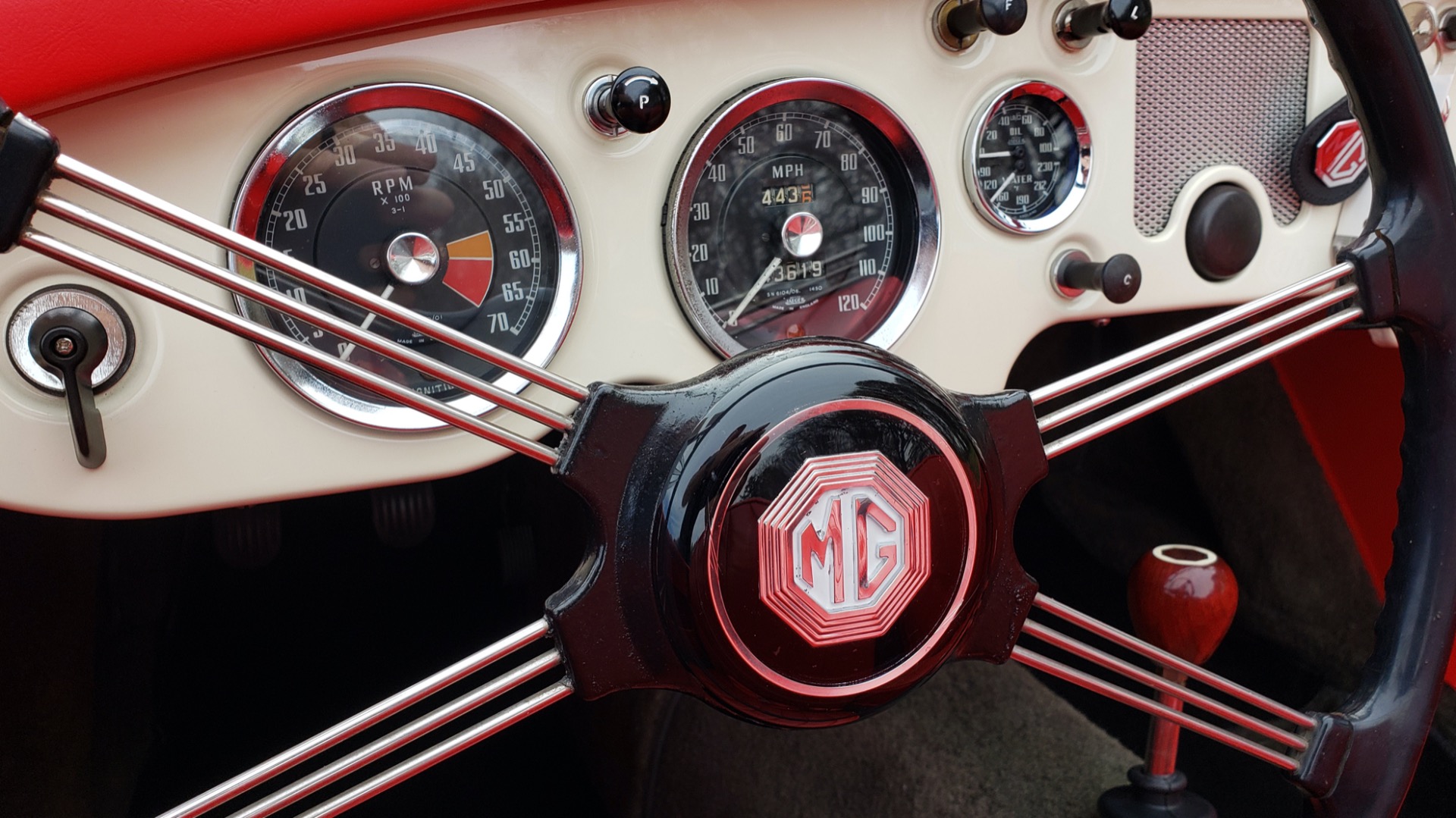 Used 1956 MG A ROADSTER / 4-SPD MAN / FULLY RESTORED / ALL NEW / SHOWROOM CONDITION for sale Sold at Formula Imports in Charlotte NC 28227 53