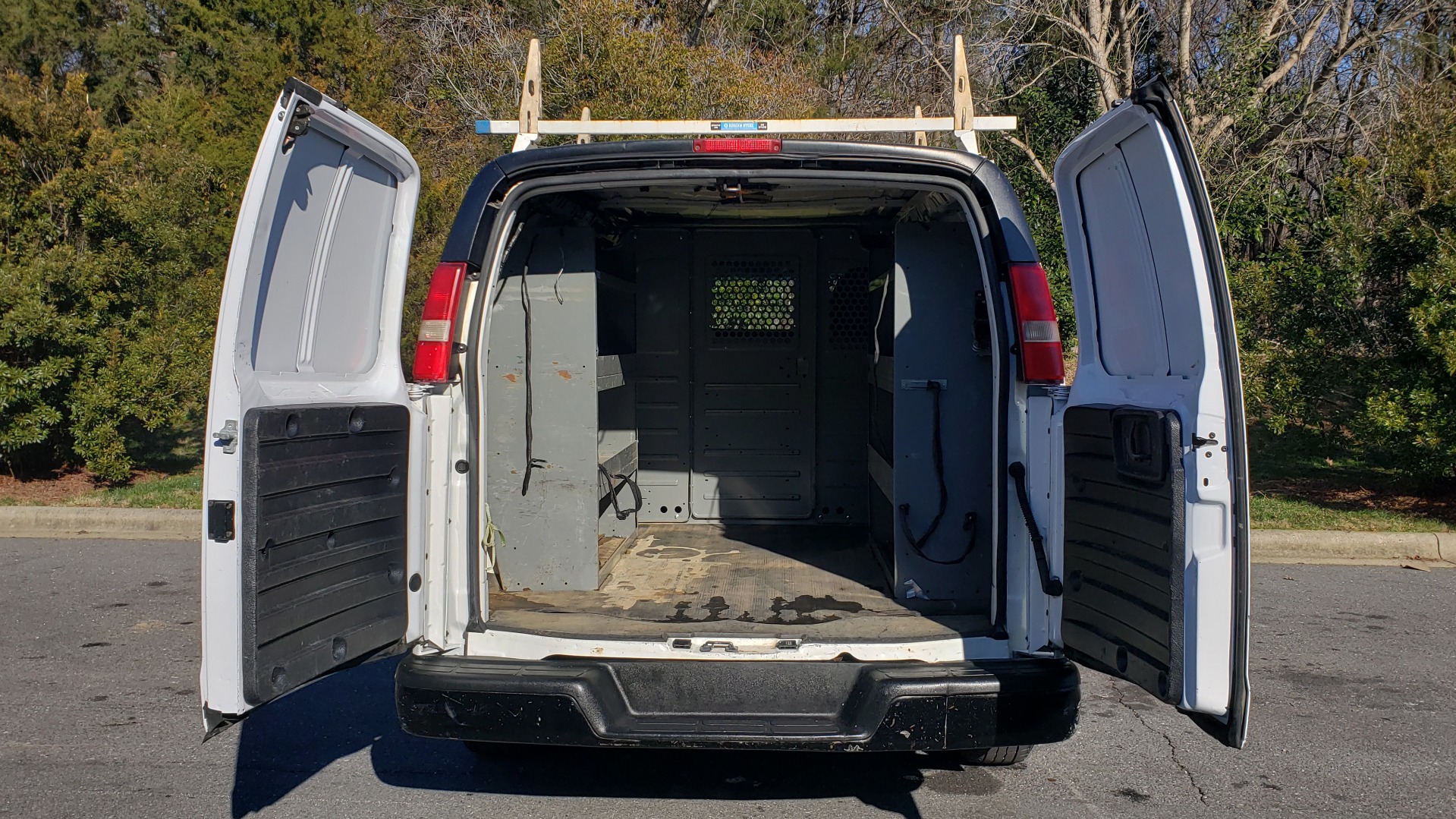 Used 2012 Chevrolet EXPRESS WORK VAN 1500 / 135 WB / 4.3L V6 / 4-SPD AUTO / ROOF RACK for sale Sold at Formula Imports in Charlotte NC 28227 23