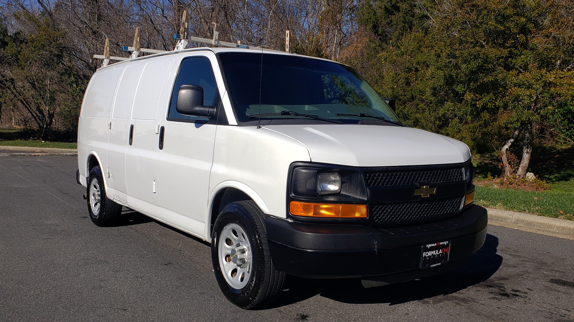 Used 2012 Chevrolet EXPRESS WORK VAN 1500 / 135 WB / 4.3L V6 / 4-SPD AUTO / ROOF RACK for sale Sold at Formula Imports in Charlotte NC 28227 4