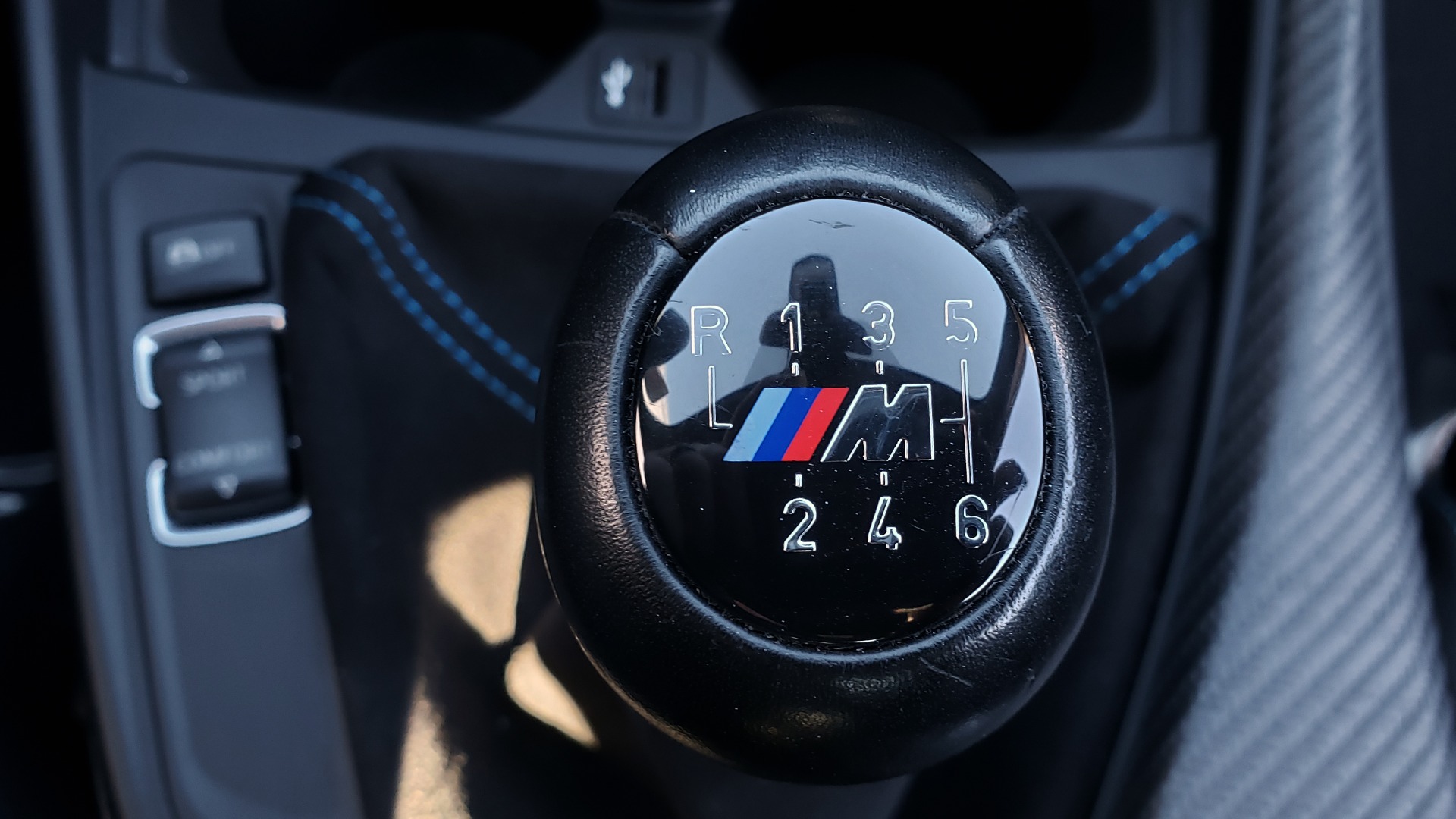 Used 2017 BMW M2 COUPE / MANUAL / EXEC PKG / NAV / WIFI / PDC / REARVIEW for sale Sold at Formula Imports in Charlotte NC 28227 50