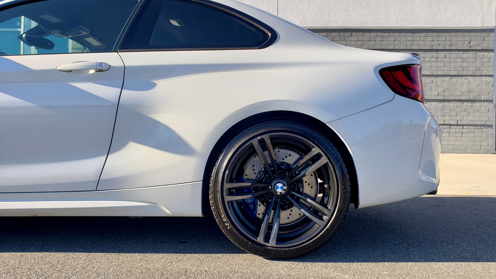 Used 2017 BMW M2 COUPE / MANUAL / EXEC PKG / NAV / WIFI / PDC / REARVIEW for sale Sold at Formula Imports in Charlotte NC 28227 75
