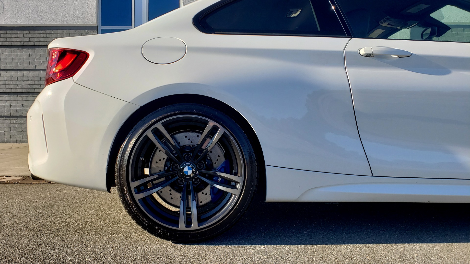 Used 2017 BMW M2 COUPE / MANUAL / EXEC PKG / NAV / WIFI / PDC / REARVIEW for sale Sold at Formula Imports in Charlotte NC 28227 76