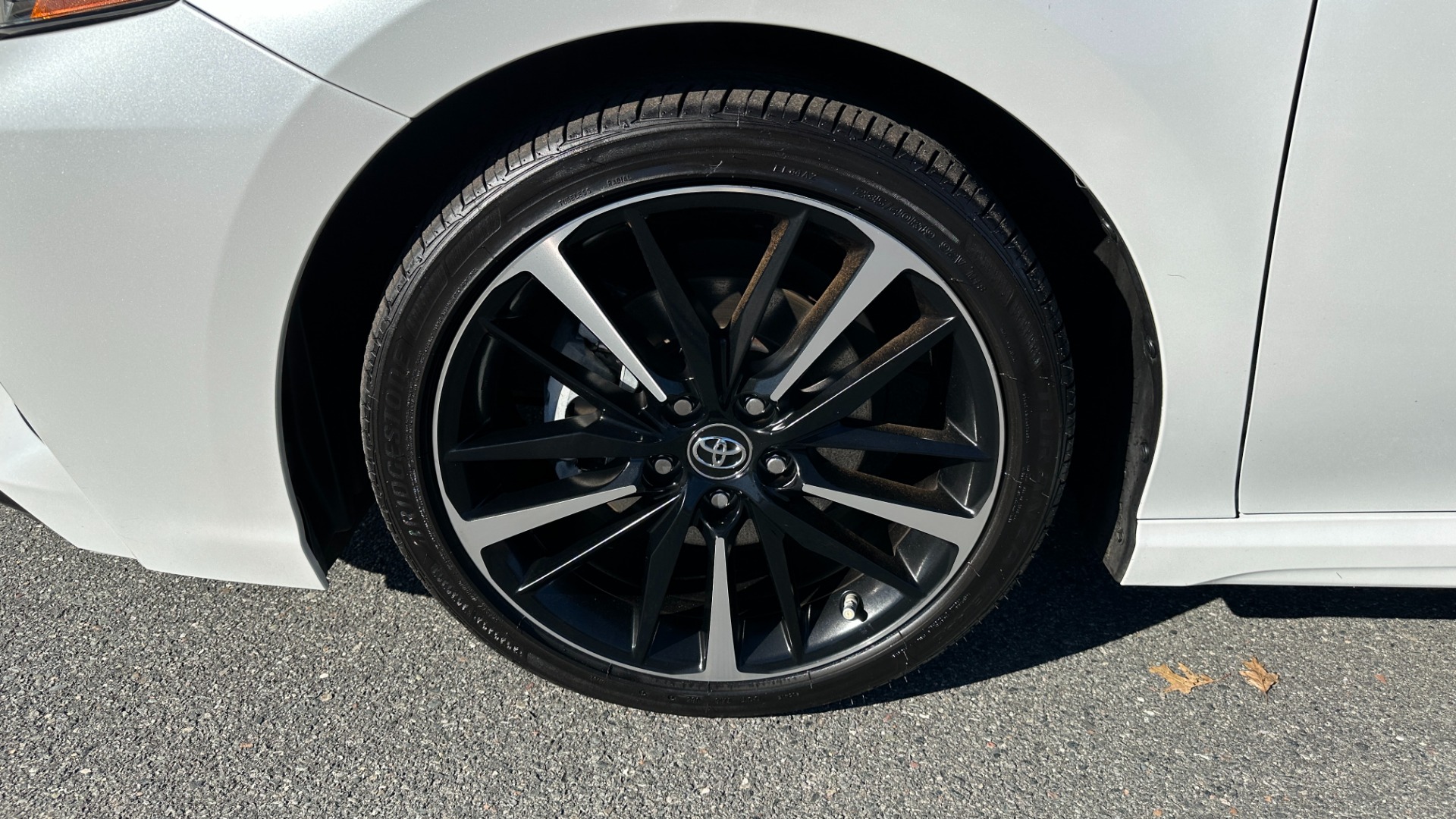 Used 2018 Toyota Camry XSE / PANORAMIC ROOF / ENTUNE / HEATED SEATS / BACKUP CAMERA for sale Sold at Formula Imports in Charlotte NC 28227 36