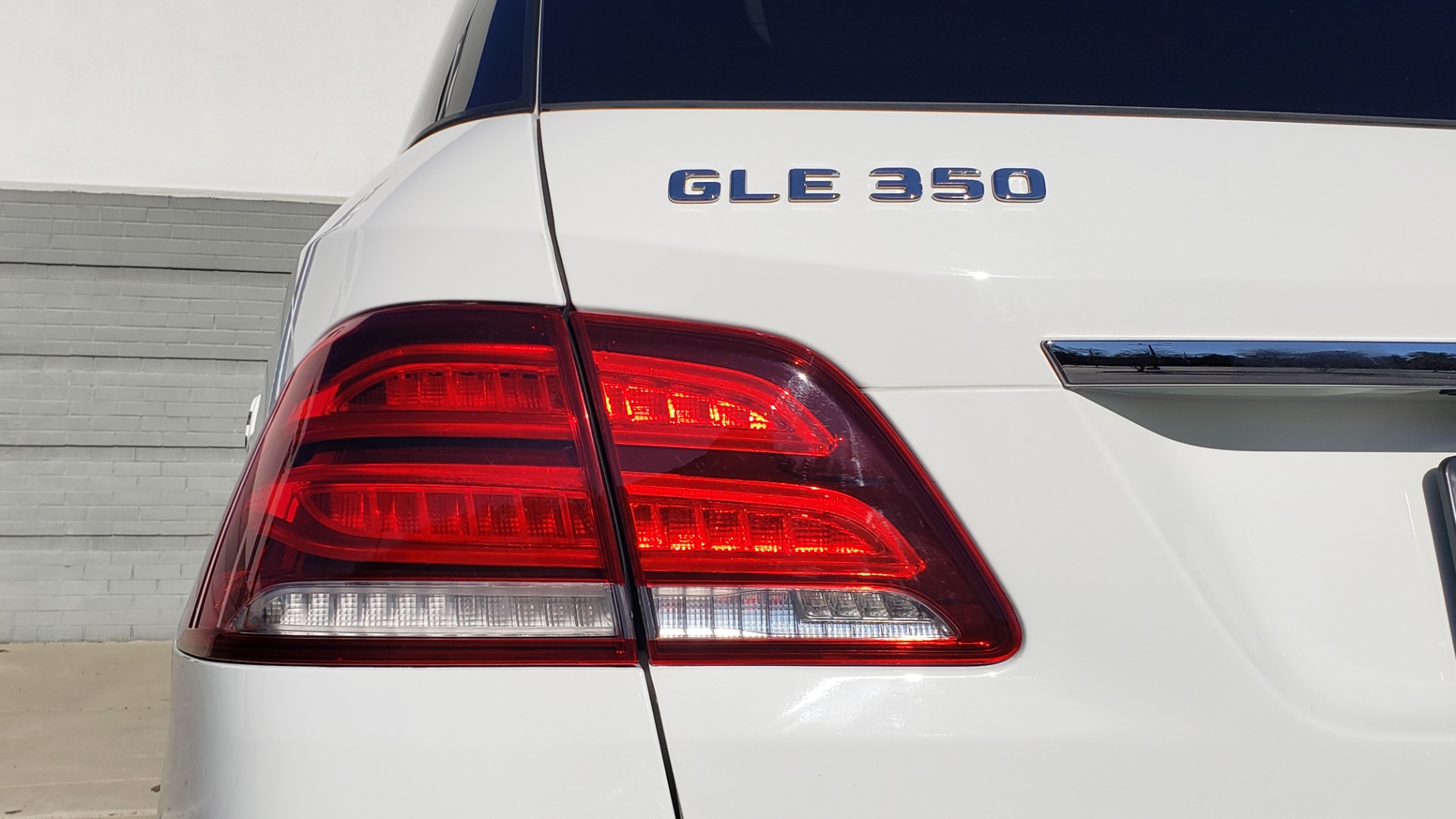 Used 2018 Mercedes-Benz GLE 350 4MATIC PREMIUM / NAV / H/K SOUND / REARVIEW for sale Sold at Formula Imports in Charlotte NC 28227 25