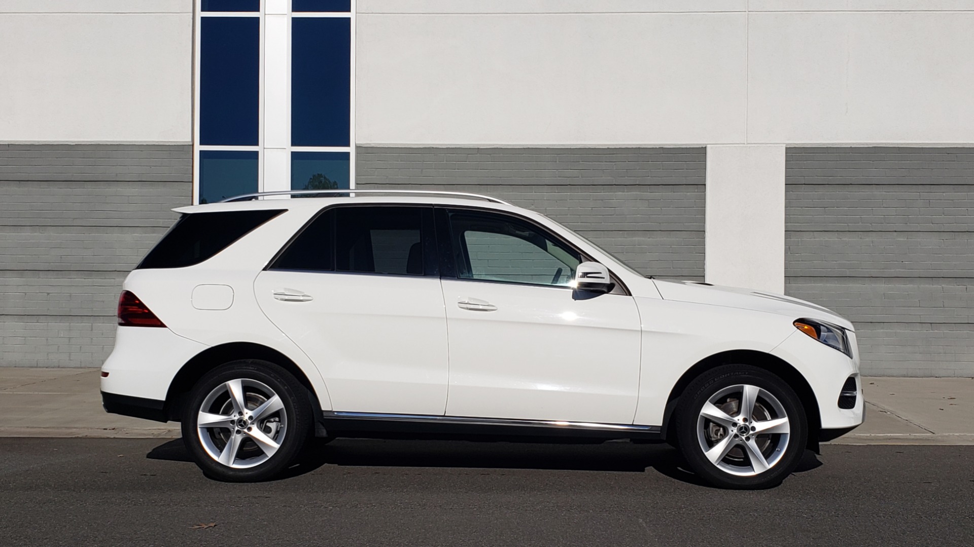 Used 2018 Mercedes-Benz GLE 350 4MATIC PREMIUM / NAV / H/K SOUND / REARVIEW for sale Sold at Formula Imports in Charlotte NC 28227 5