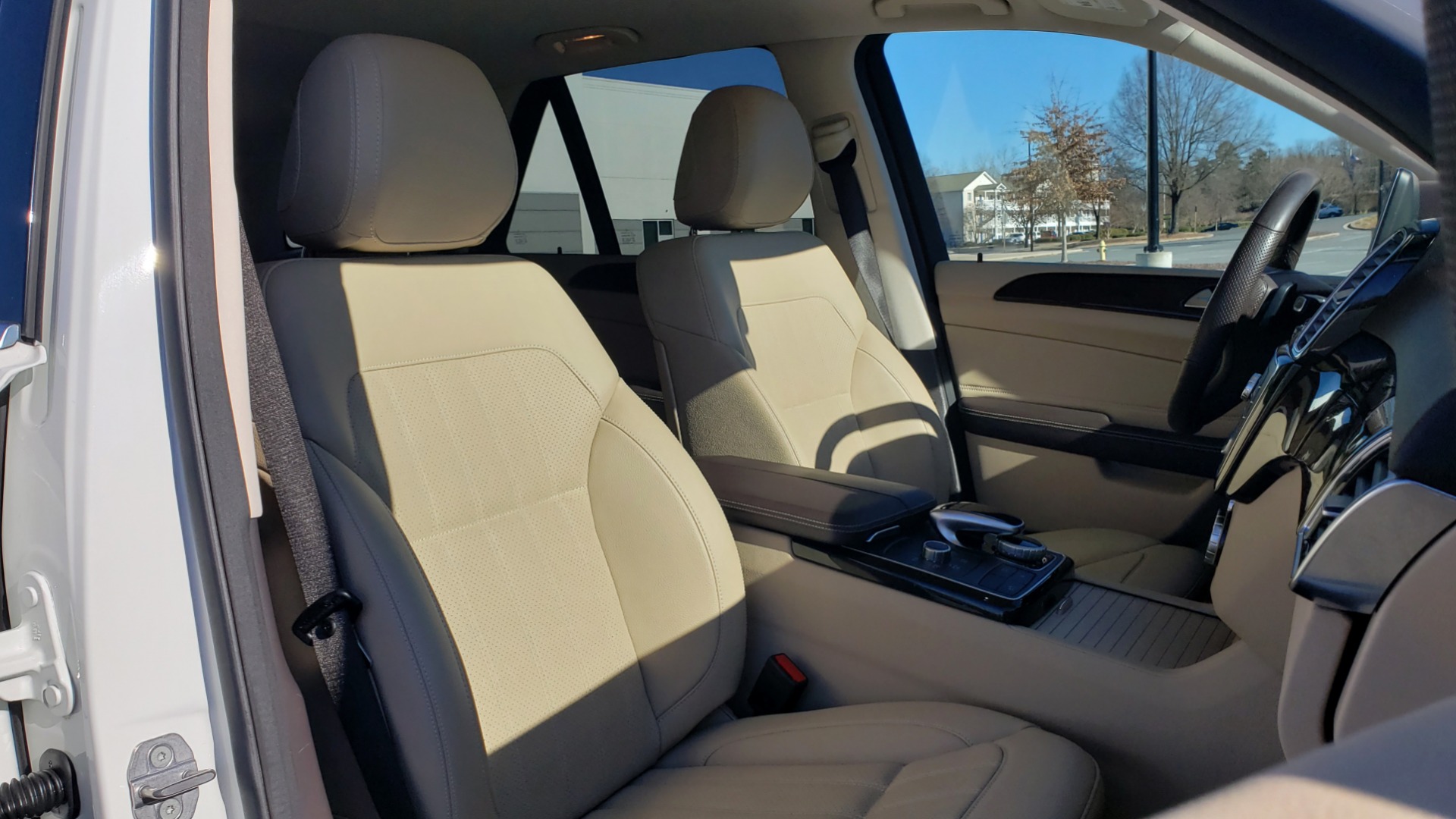 Used 2018 Mercedes-Benz GLE 350 4MATIC PREMIUM / NAV / H/K SOUND / REARVIEW for sale Sold at Formula Imports in Charlotte NC 28227 64