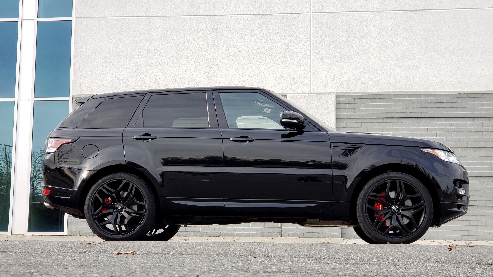 Used 2017 Land Rover RANGE ROVER SPORT HSE DYNAMIC / SC V6 / NAV / MERIDIAN / PANO-ROOF / REARVIEW for sale Sold at Formula Imports in Charlotte NC 28227 107