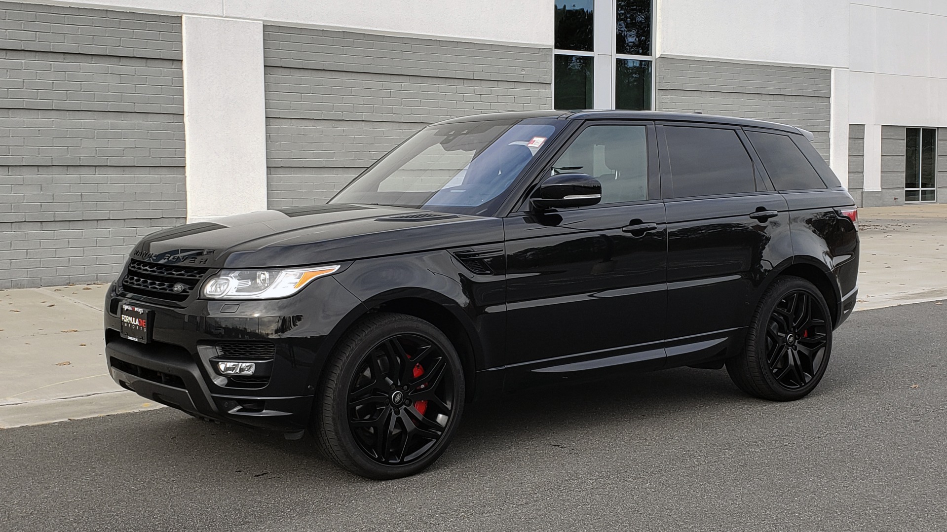 Used 2017 Land Rover RANGE ROVER SPORT HSE DYNAMIC / SC V6 / NAV / MERIDIAN / PANO-ROOF / REARVIEW for sale Sold at Formula Imports in Charlotte NC 28227 2