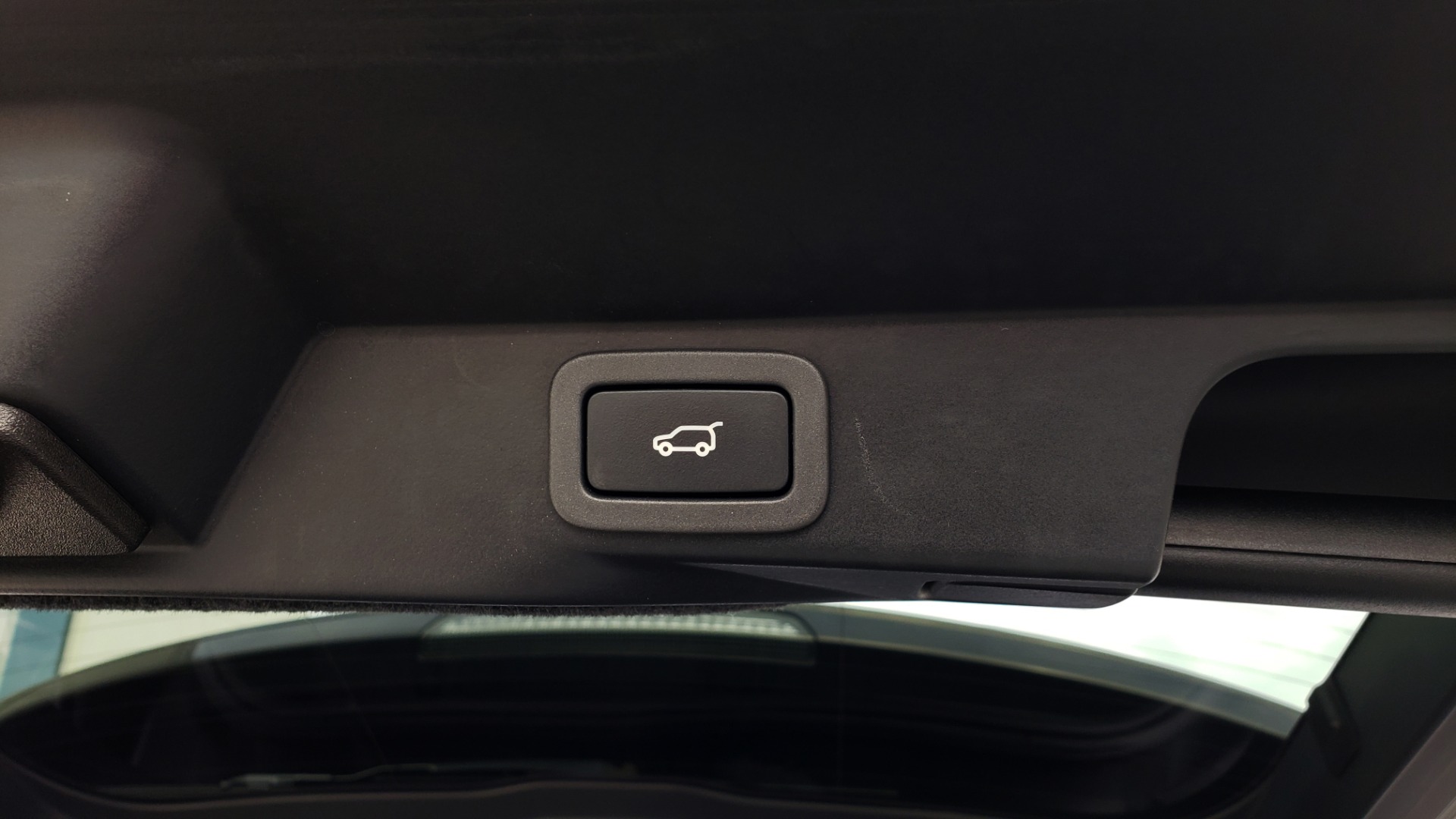 Used 2017 Land Rover RANGE ROVER SPORT HSE DYNAMIC / SC V6 / NAV / MERIDIAN / PANO-ROOF / REARVIEW for sale Sold at Formula Imports in Charlotte NC 28227 21