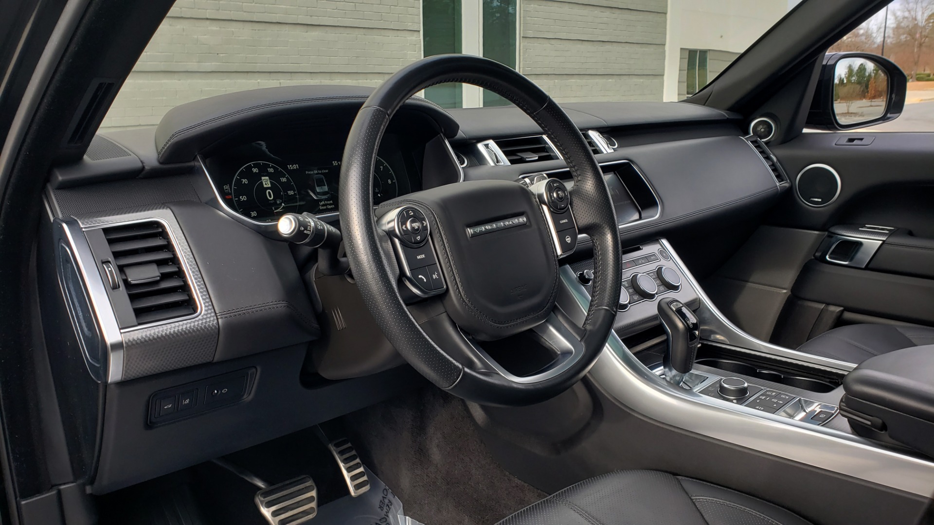 Used 2017 Land Rover RANGE ROVER SPORT HSE DYNAMIC / SC V6 / NAV / MERIDIAN / PANO-ROOF / REARVIEW for sale Sold at Formula Imports in Charlotte NC 28227 40