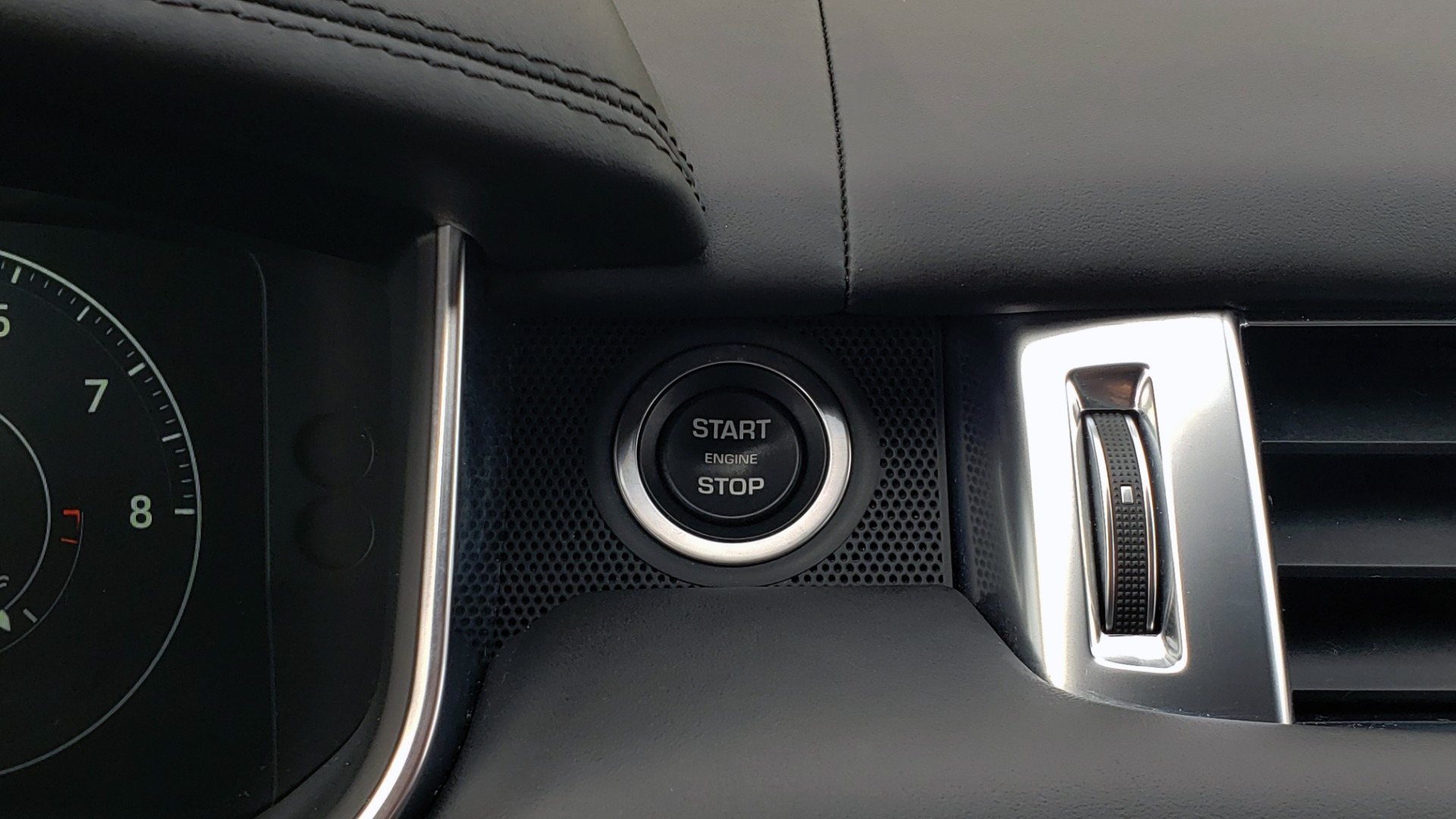 Used 2017 Land Rover RANGE ROVER SPORT HSE DYNAMIC / SC V6 / NAV / MERIDIAN / PANO-ROOF / REARVIEW for sale Sold at Formula Imports in Charlotte NC 28227 54