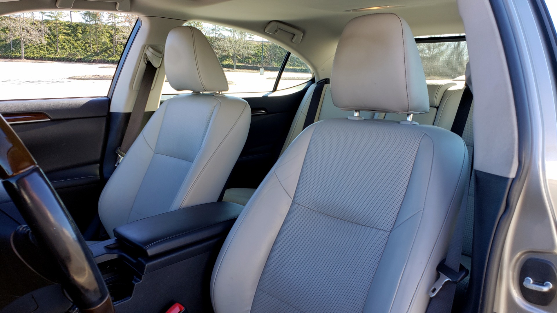 Used 2015 Lexus ES 350 LUXURY PKG / NAV / BSM / LCA / PARK ASSIST / REARVIEW for sale Sold at Formula Imports in Charlotte NC 28227 31