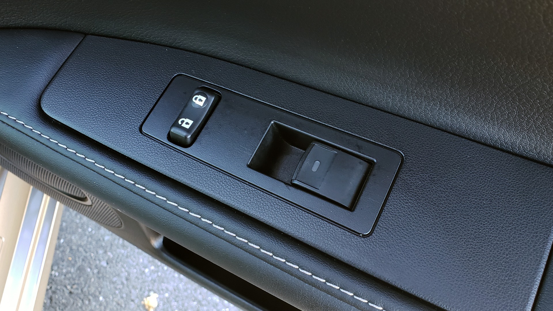 Used 2015 Lexus ES 350 LUXURY PKG / NAV / BSM / LCA / PARK ASSIST / REARVIEW for sale Sold at Formula Imports in Charlotte NC 28227 57